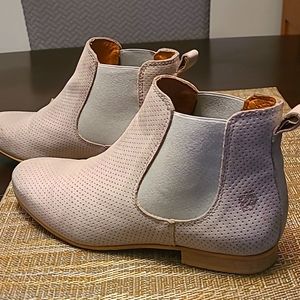 Apple of Eden booties
